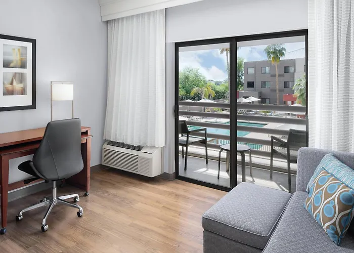 Hotel Courtyard North 3*