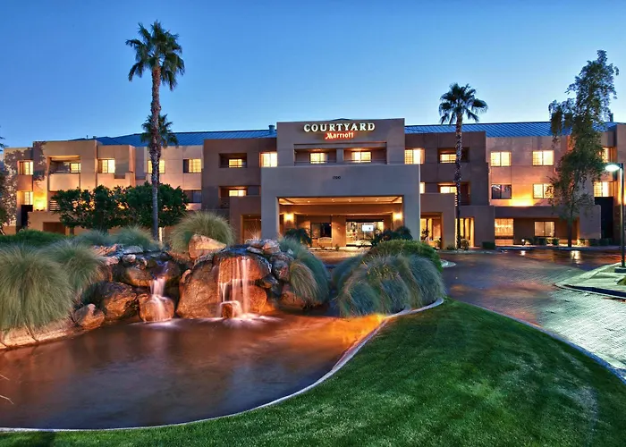 Courtyard North 3*
